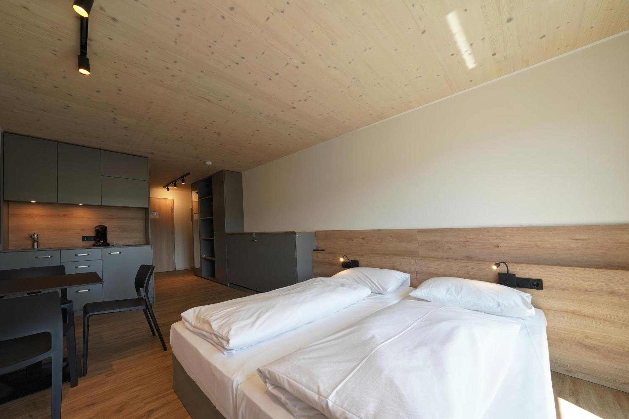 Timber One Boardinghouse Dorfen Aparthotel Exterior photo